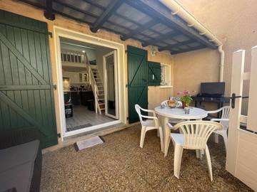 Cottage pour 4 personnes, avec terrasse dans Plage du pont tournant