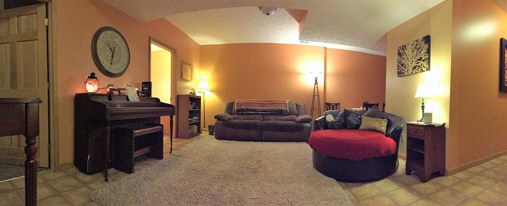 Ganze Wohnung, Komfortables Zuhause 2 1/2 mi. in die Innenstadt von Bloomington, Minuten zum Campus in Bloomington (IN), Monroe County (IN)