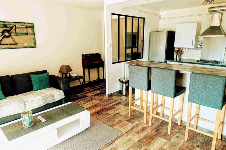 Apartamento entero, Apartamento de vacaciones para 5 personas con balcón in Bandol, Costa mediterránea (Francia)