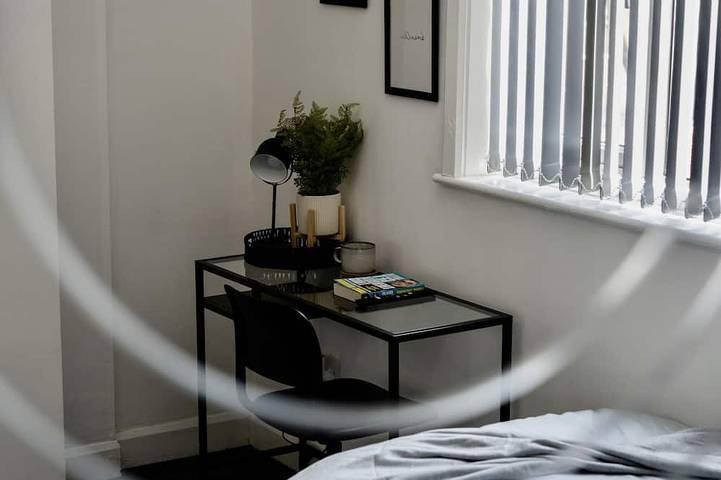 Appartement entier, Casa Lobo's Beautiful Suites +free offroad parking -Suite#2 in Wolverhampton, Région de Birmingham