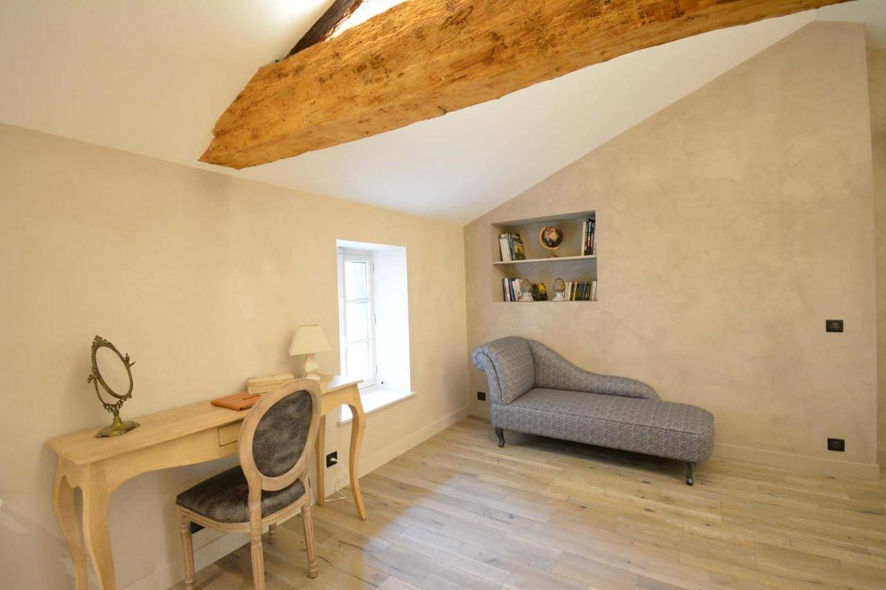 Suite with Garden View in Belleville-en-Beaujolais, Beaujolais
