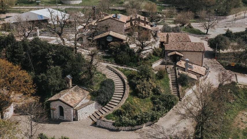Hotel per 4 persone, con giardino e panorama nonché piscina in Molise
