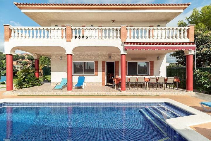 Chalet para 14 personas, con balcón y jardín - 1