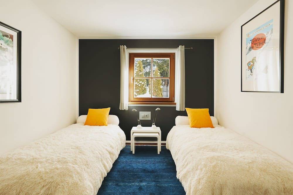 Atemberaubende familienfreundliche Unterkunft mit großer Aussicht, bietet Platz für 8 + 2 Gäste in La Villa, Abtei