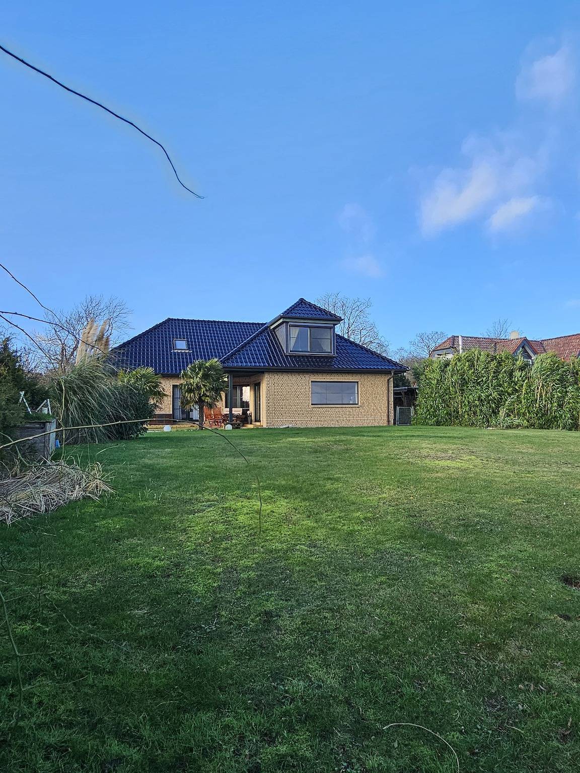 Großes Ferienhaus in traumhafter Lage mit Seeblick. Erholung garantiert. in Waase, Ummanz