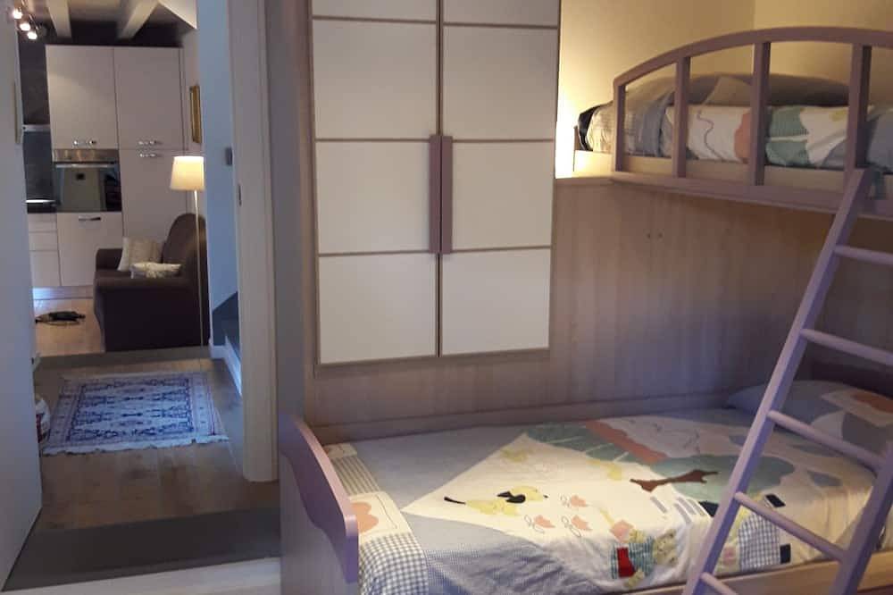 Ganze Wohnung, Dreizimmerwohnung für 6 Personen in Monte Isola in Peschiera Maraglio, Monte Isola