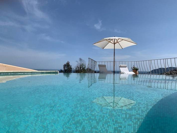 Villa pour 8 personnes, avec piscine, animaux acceptés à Mandelieu-la-Napoule