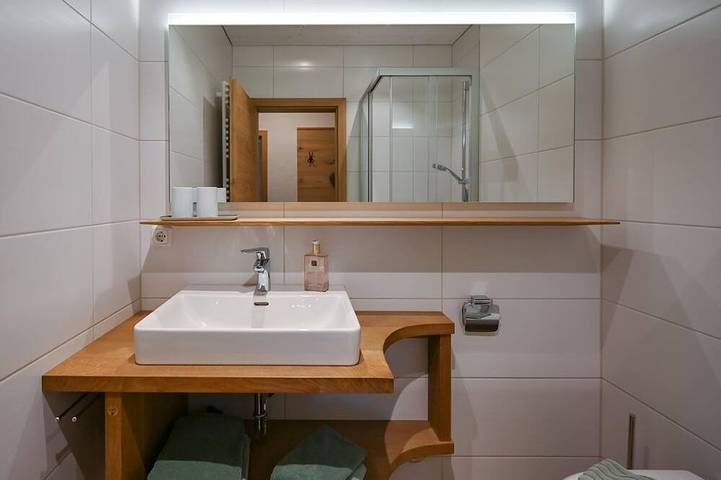 Ganze Wohnung, Ferienwohnung Magdalena (50qm) mit Balkon - Haus Schmölz in Rieden, Bayerisch Schwaben