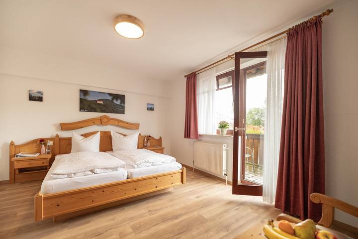 Hotel für 2 Personen, mit Balkon und Garten, kinderfreundlich in Hofbieber - 4