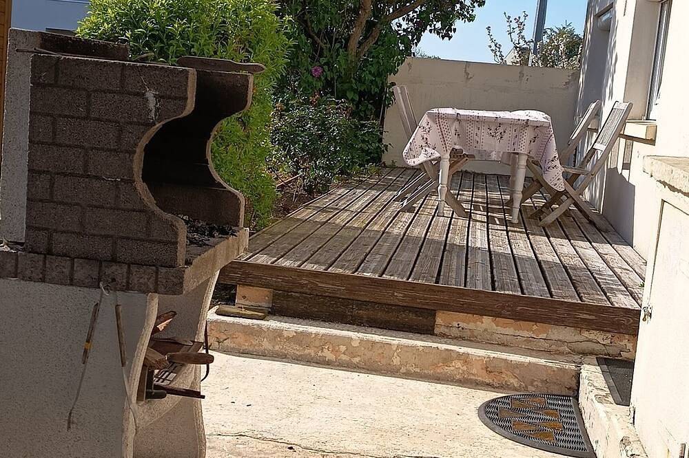 Appartement entier, Location appartement 25m2  Avel braz Ii in Hillion, Côte de Goëlo