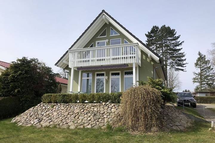 Ferienhaus für 6 Personen, mit Sauna und Balkon in Plau am See