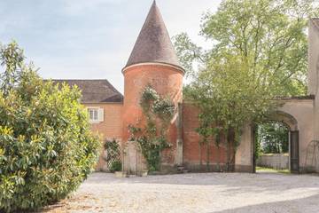 Gîte pour 5 personnes, avec terrasse à Les Maillys