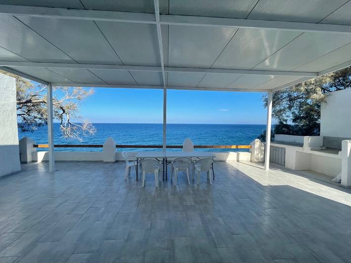 Villa pour 5 personnes, avec jardin ainsi que balcon et vue sur l’océan à Santorin - 2