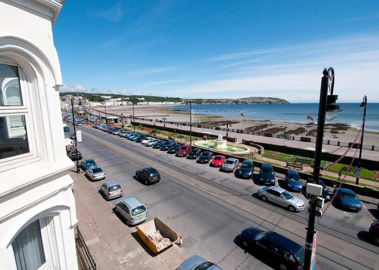 Entire apartment, Two-Bedroom Apartment in Douglas (Isle of Man), Isle of Man