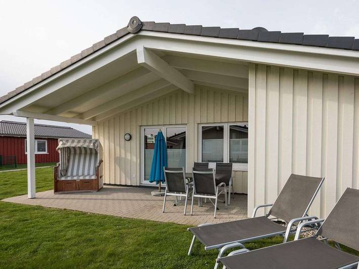 Ferienhaus für 4 Personen, mit Garten und Sauna sowie Terrasse in Dagebüll
