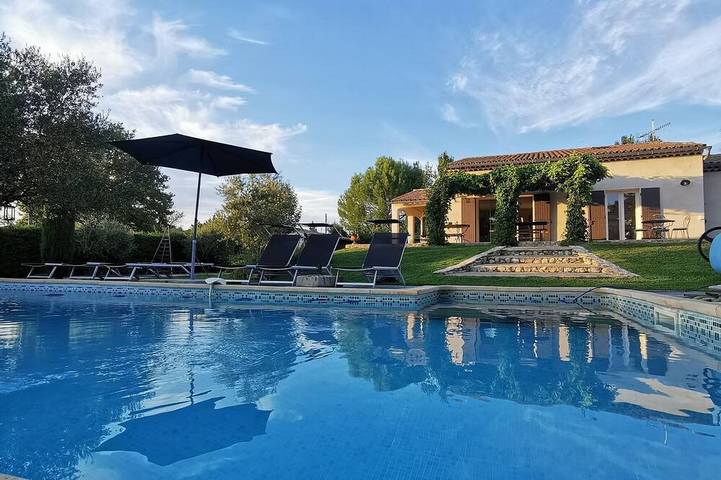 Casa de vacaciones para 10 personas, con jardín - 1