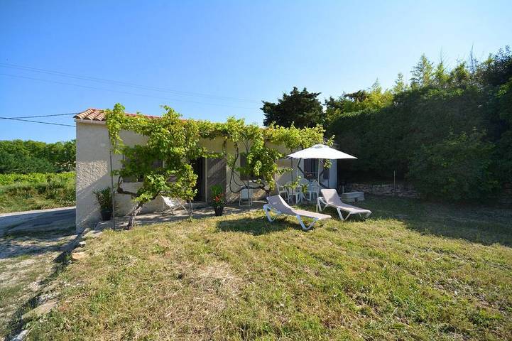 Gîte pour 4 personnes, avec terrasse et jardin, animaux acceptés