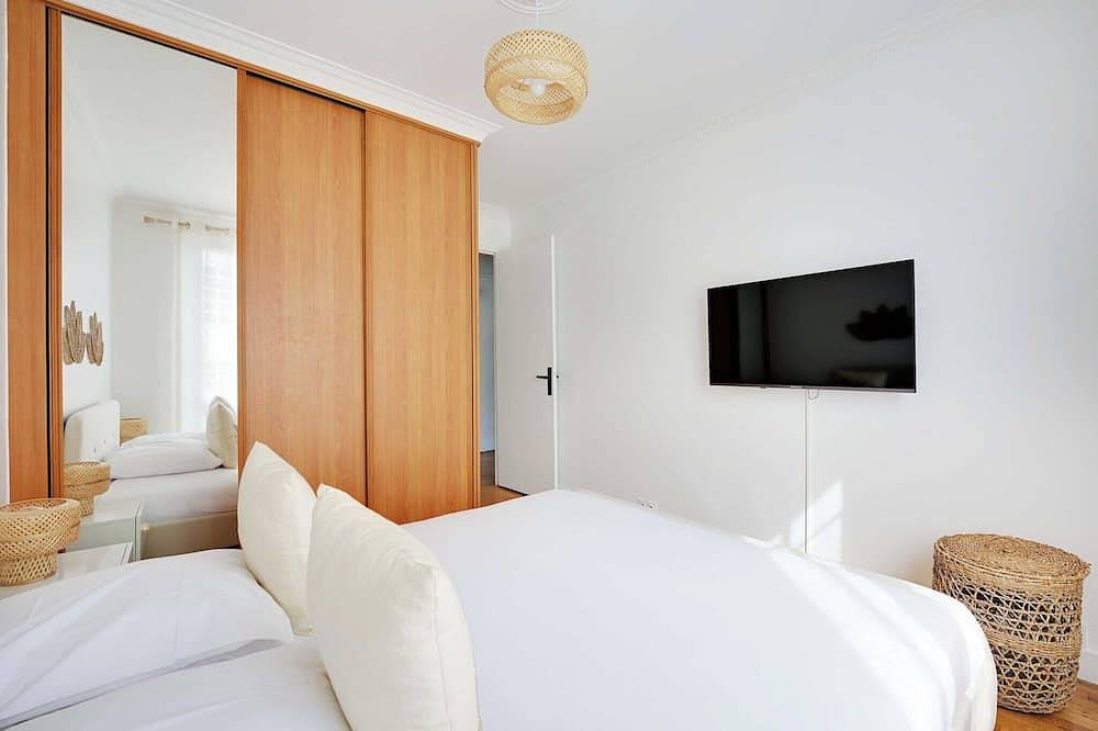 Entire apartment, Modern apartment - Saint-Mandã© - 1Br/4P in Saint-Mandé, Val-de-Marne