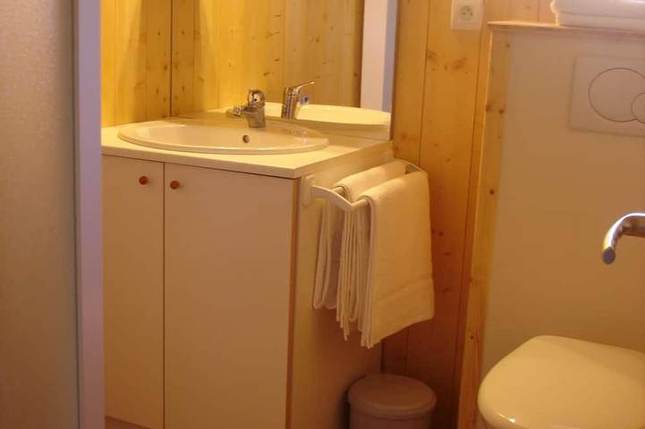 Gîte pour 6 personnes, avec piscine et jardin, animaux acceptés à Prénovel - 4