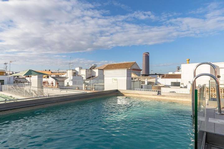 Apartamento de férias para 4 pessoas, com piscina e terraço em Sevilha