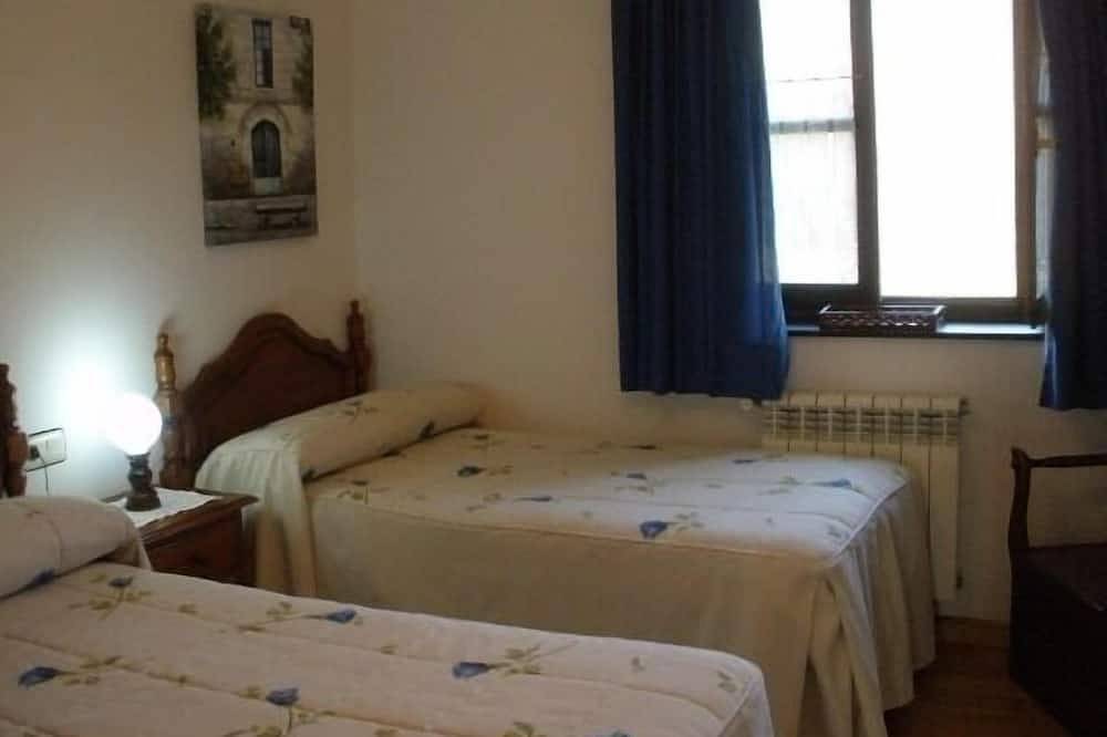 Huis van Dorp El Molin de Frieras / Posada de Llanes in Posada de Llanes, Llanes