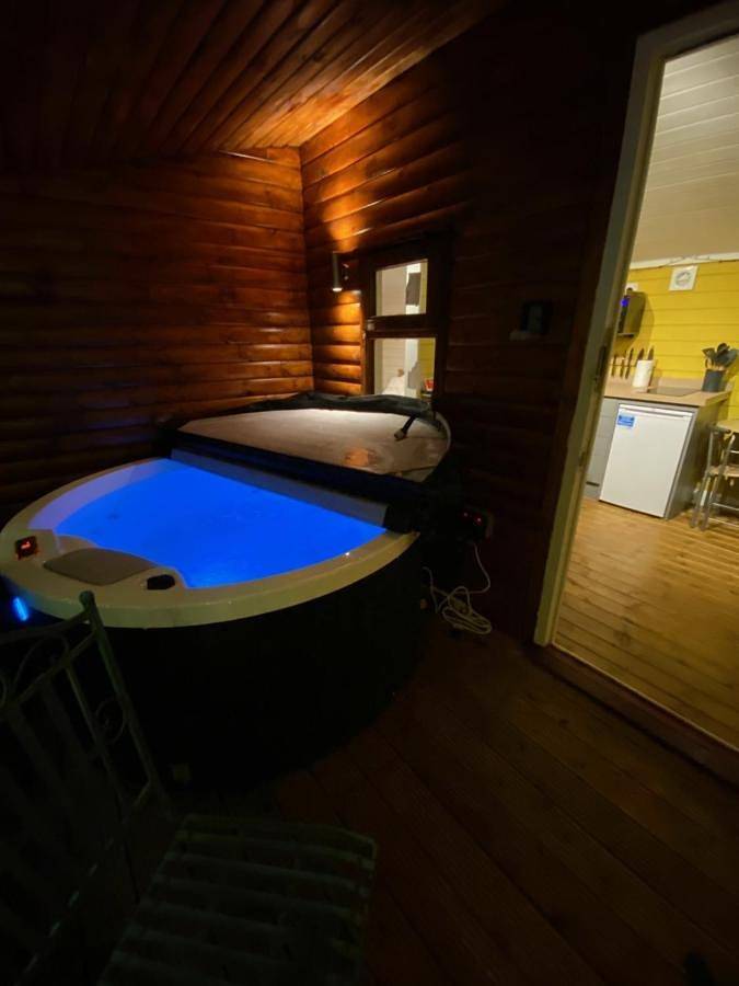 Cherry Tree Glamping in Stroud, Gloucestershire