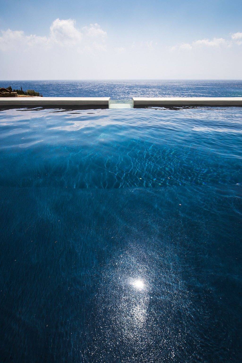 Alluring Tinos See Front Suite | Myrrini Suite | Breathtaking Sea Views | Private Furnished Terrace | Pet Friendly | Shared Outdoor Pool | Prime Location | Agios Romanos in Tinos