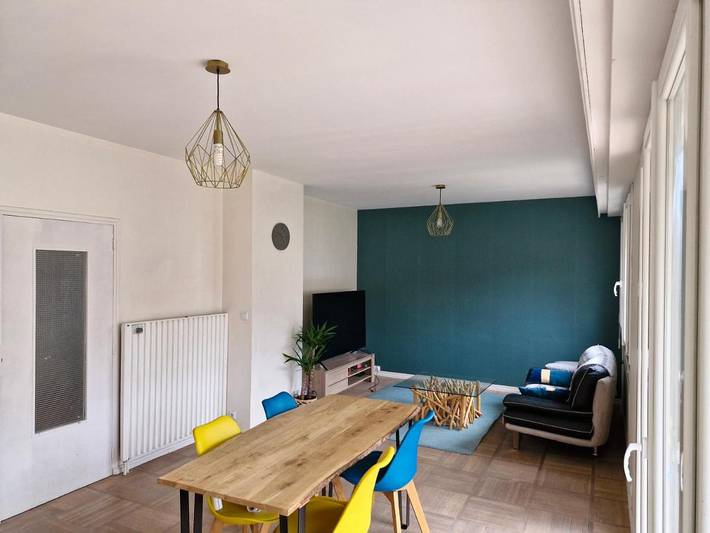 Location de vacances pour 5 personnes, avec terrasse à Talant