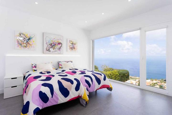 Chalet para 14 personas, con Balcón y Jacuzzi además de Terraza y Jardín en Santa Cruz de Tenerife - 3