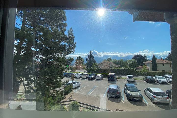 Location de vacances pour 9 personnes, avec terrasse à Seyssins