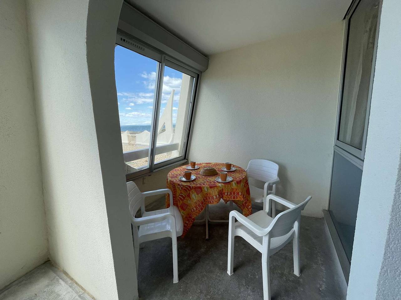Apartamento entero, Apartamento con piscina, mascotas, aparcamiento, playa en Port Camargue, 4 pers. in Port Camargue, Le Grau-du-Roi
