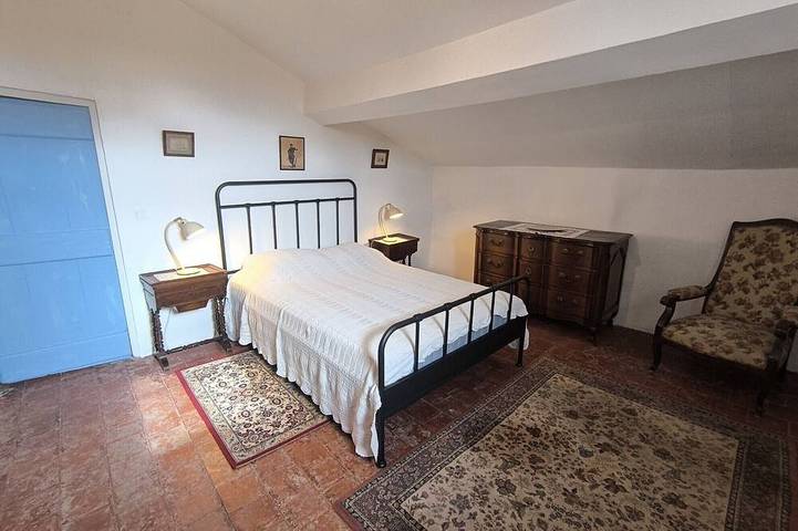 Gîte pour 8 personnes, avec jardin, animaux acceptés à Roumoules - 4