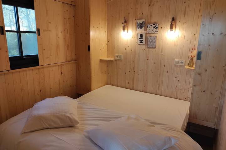 Berghütte-Klassisch-Ensuite mit Bad-Seeblick in Flayat, Regionaler Naturpark Millevaches en Limousin