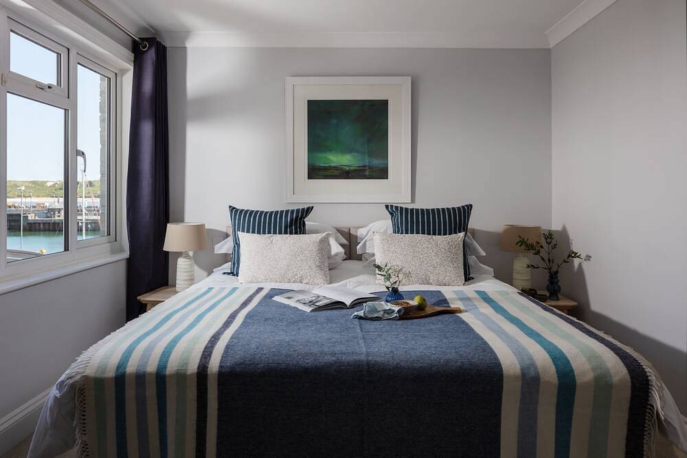 Entire apartment, Flat 1 Strand House - Padstow -  stylish harbourside apartment sleeping 2-4 in Padstow, Cornwall
