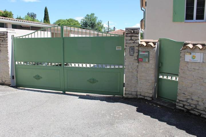 Location de vacances pour 4 personnes, avec terrasse à Aramon - 4