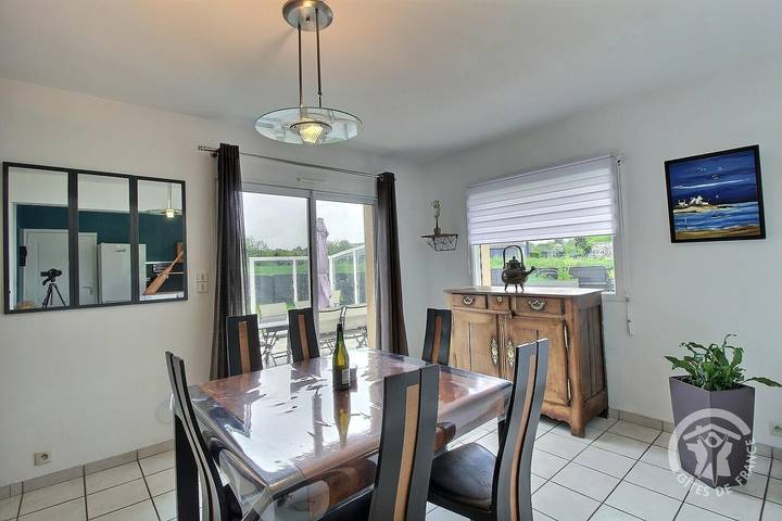 Gîte pour 6 personnes, avec terrasse et jardin, animaux acceptés dans Caroual - 4