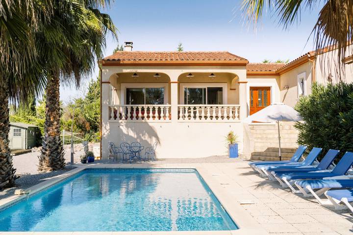Gîte pour 6 personnes, avec piscine