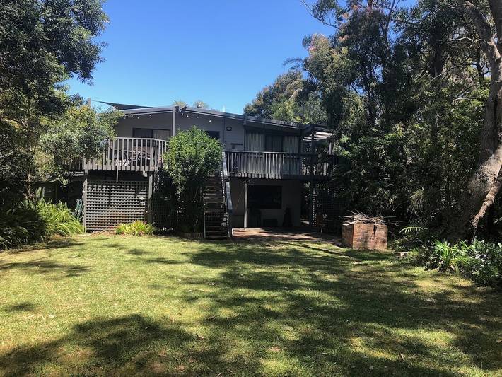 Holiday home for 11 people, with balcony and garden in Broulee