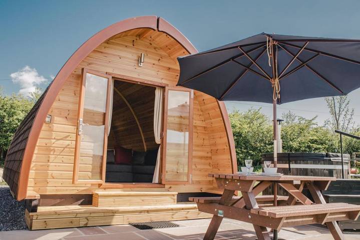 Camping for 4 people, with Terrace and Hot tub as well as View in 