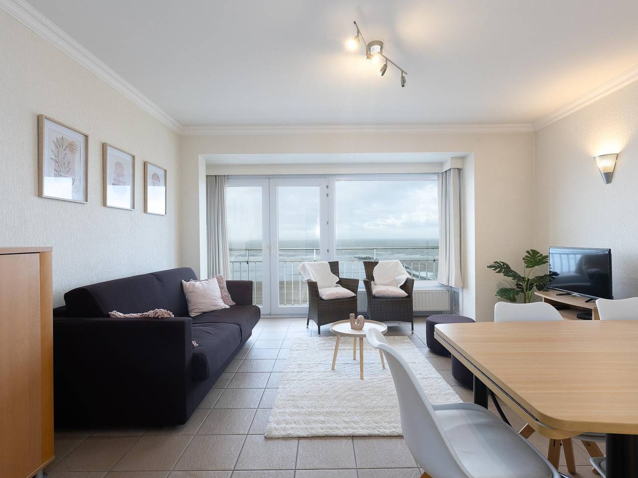 Geheel appartement, Appartement met zeezicht en twee terrassen in Middelkerke, Belgische Kust