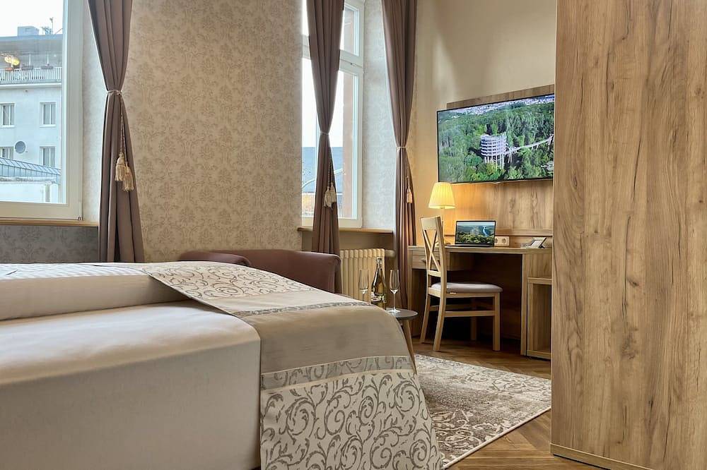 Stadtvilla Laux, beautiful renovated villa in the city center of Merzig in Merzig, Saar-Nahe-Bergland