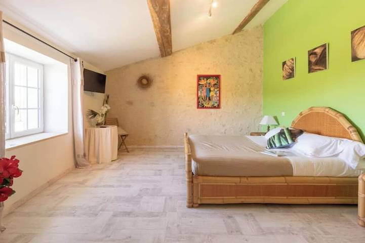 Location de vacances pour 22 personnes, animaux acceptés à Rauzan - 3