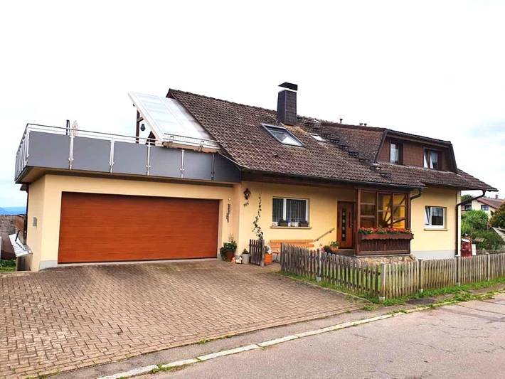 Ferienwohnung für 5 Personen, mit Balkon/Terrasse und Balkon in Görwihl