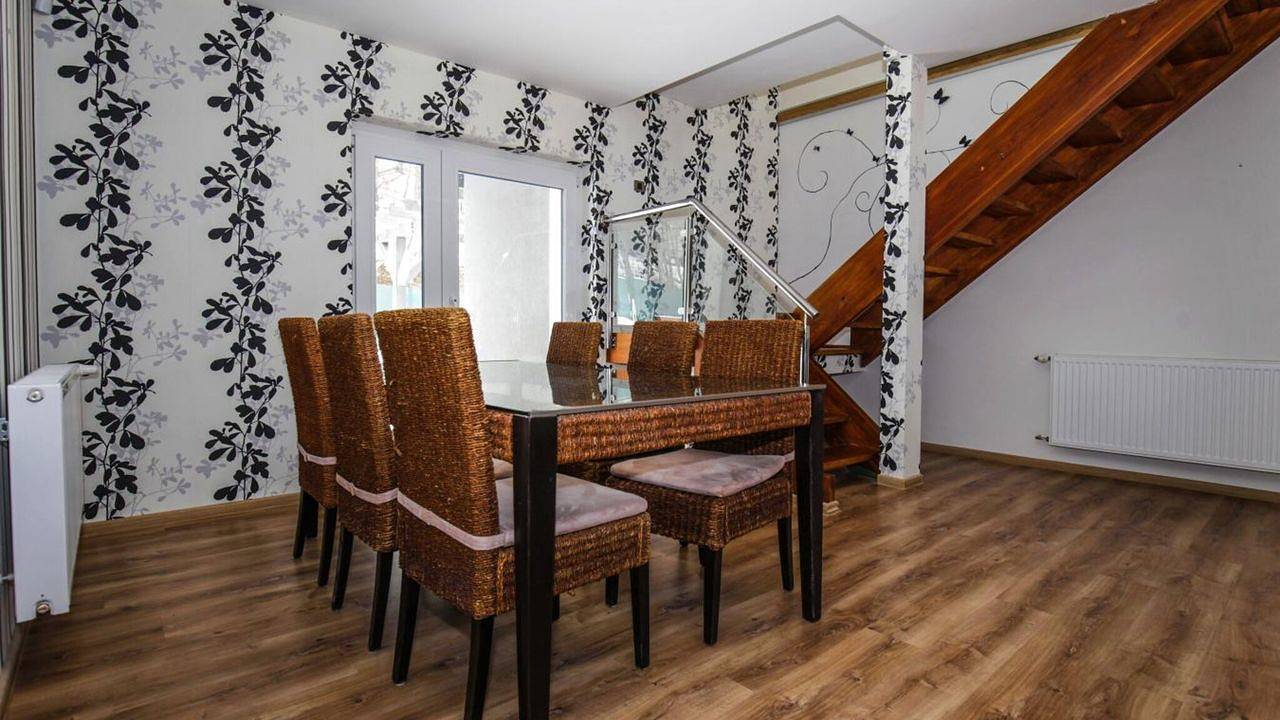 Villa für 14 Personen (379 m²) in Frankstadt in Frenštát pod Radhoštěm, Mährisch-Schlesische Region