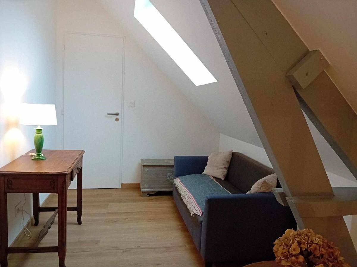 Two-Bedroom House in Graincourt, Derchigny