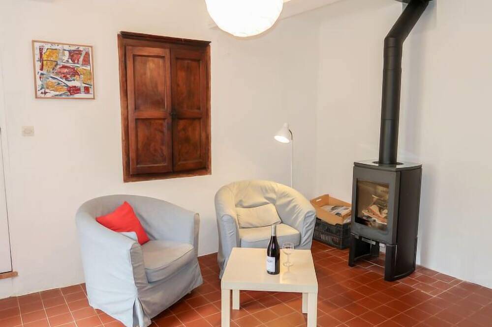 Les Huppes in Saint-Saturnin-lès-Apt, Parc naturel régional du Luberon