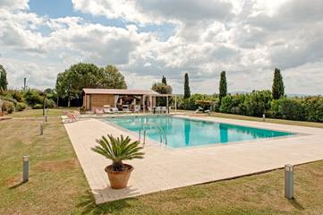 Villa per 10 Persone in Cecina, Provincia di Livorno, Foto 1