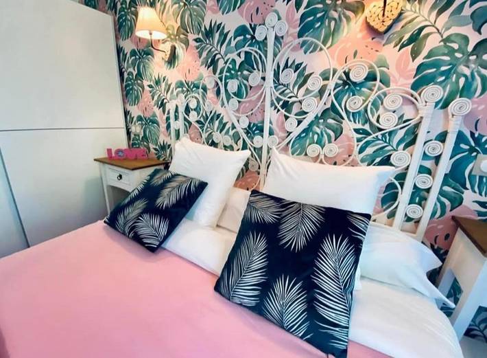 Location de vacances pour 2 personnes, avec vue et jardin à Favières - 3