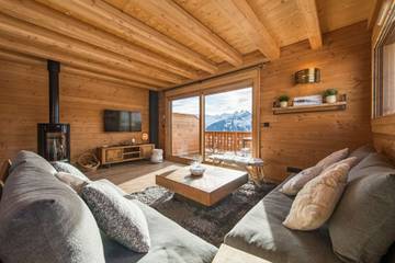 Gîte pour 14 personnes, avec balcon, adapté aux familles à Fontcouverte-la-Toussuire