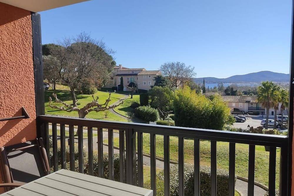 Appartement entier, Ambiance Méditerranée aux Parcs de Grimaud in Grimaud, Côte méditerranéenne (France)